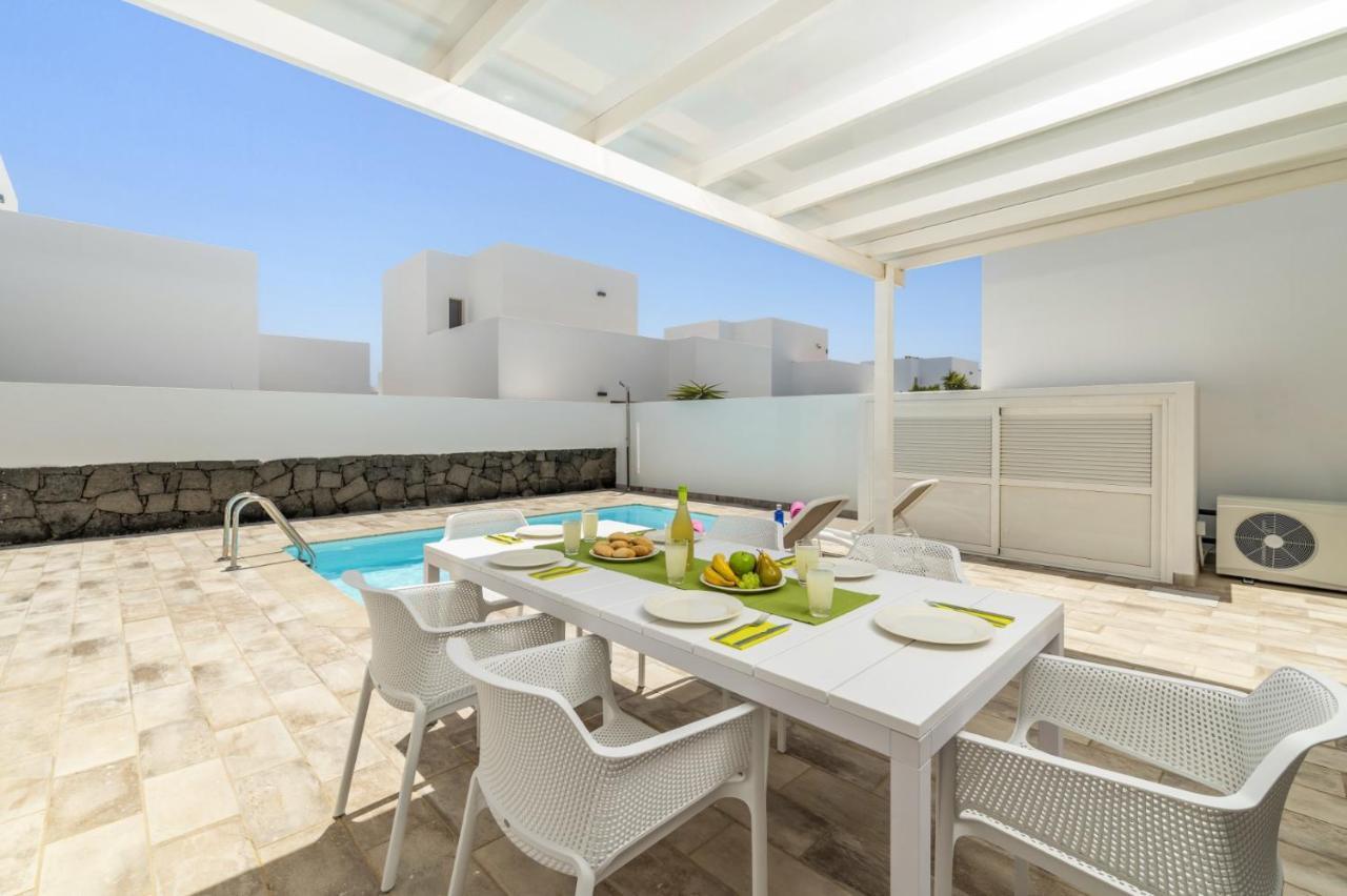 Villa Alicia By Villa Plus Playa Blanca  Extérieur photo