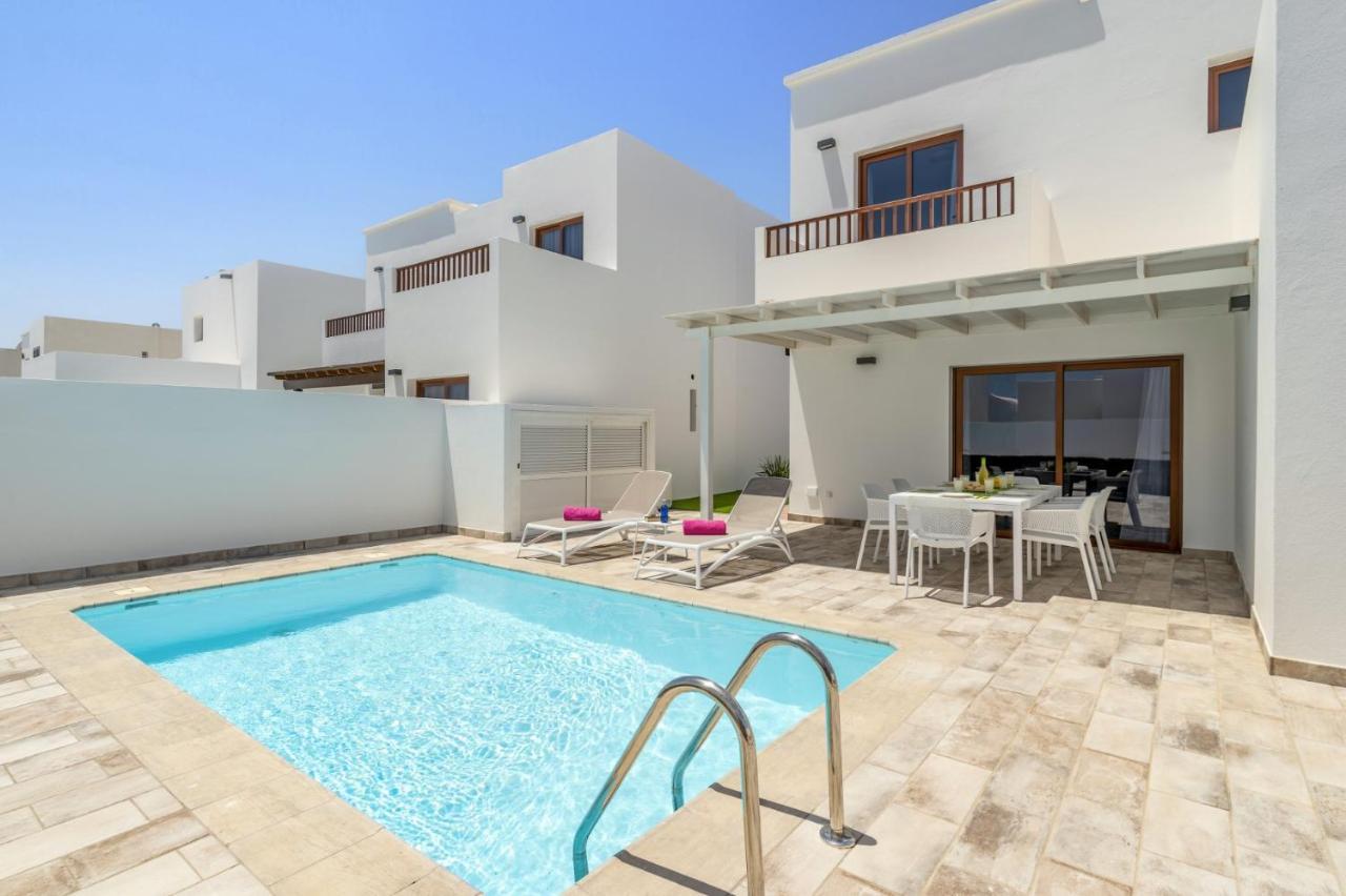Villa Alicia By Villa Plus Playa Blanca  Extérieur photo